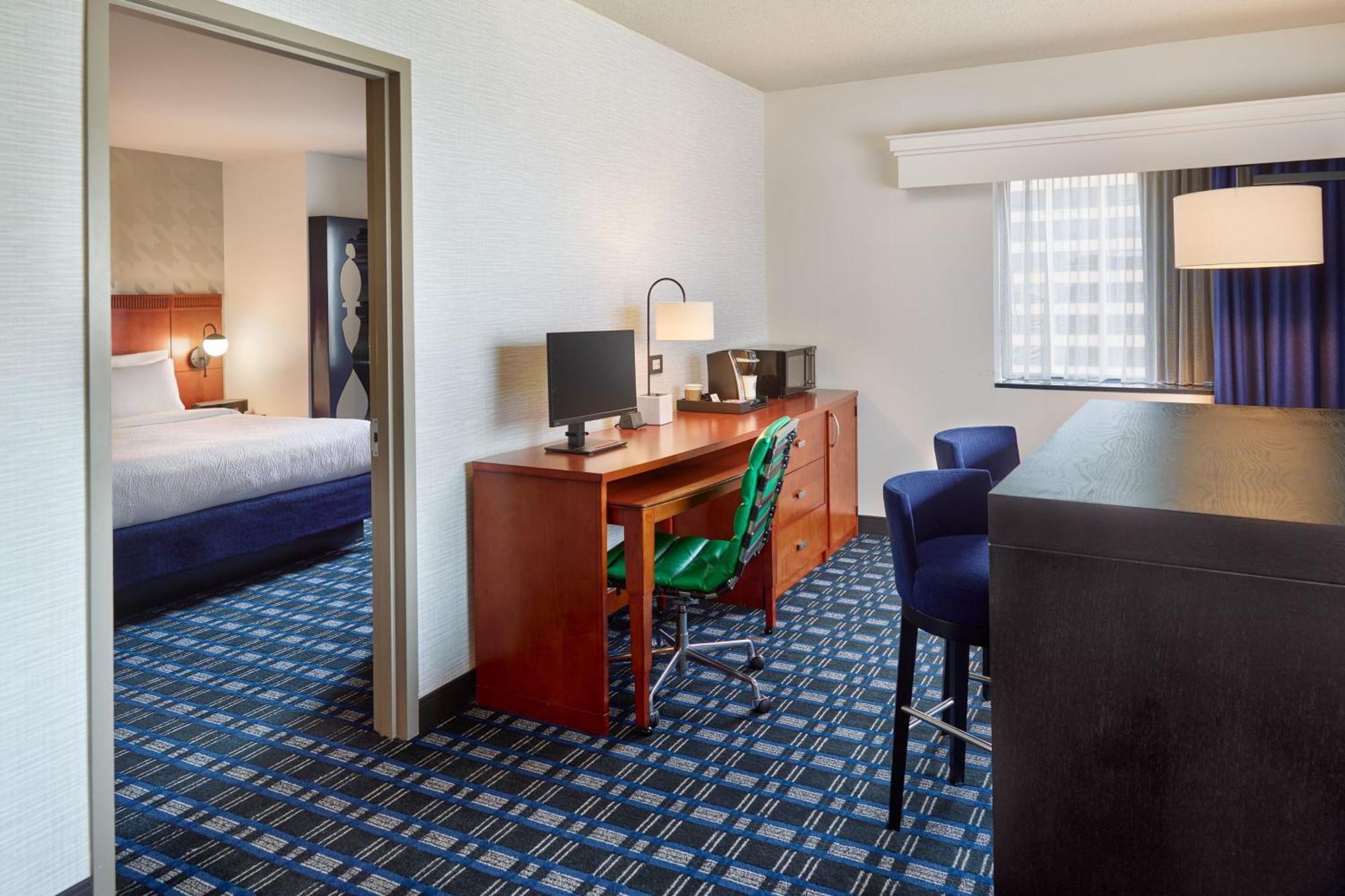 Courtyard Crystal City/reagan National Airport Hotel 3*