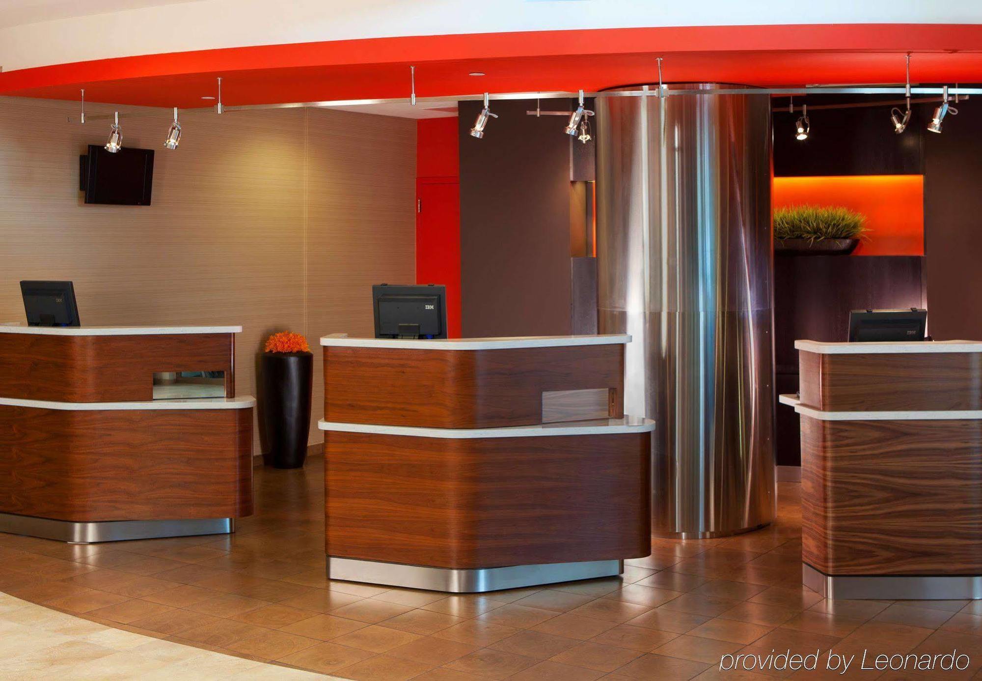 Courtyard Crystal City/reagan National Airport Hotel 3*