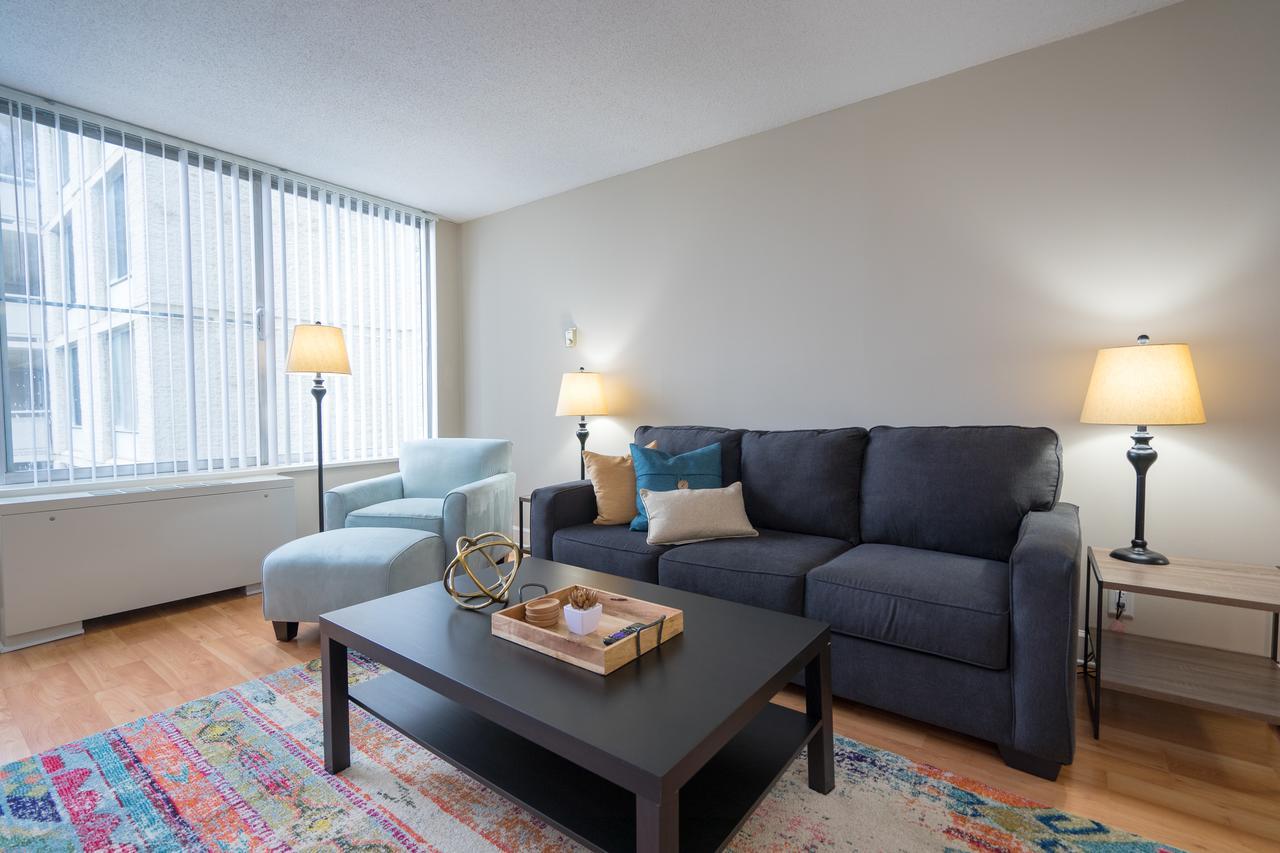 Courtyard Crystal City/reagan National Airport 3*